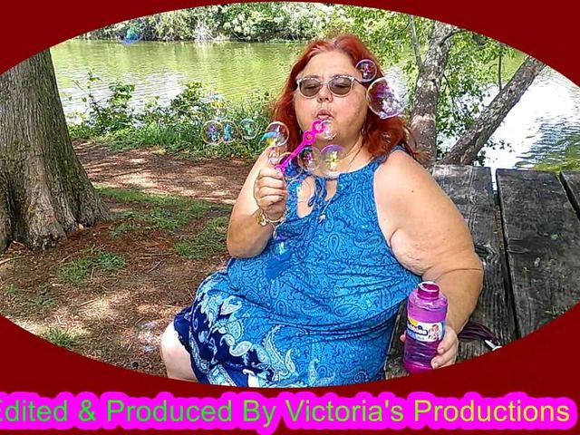 Spring Time I Love to Blow Bubbles in the Park for You! (BBW nurse Vicki adventures with friends)