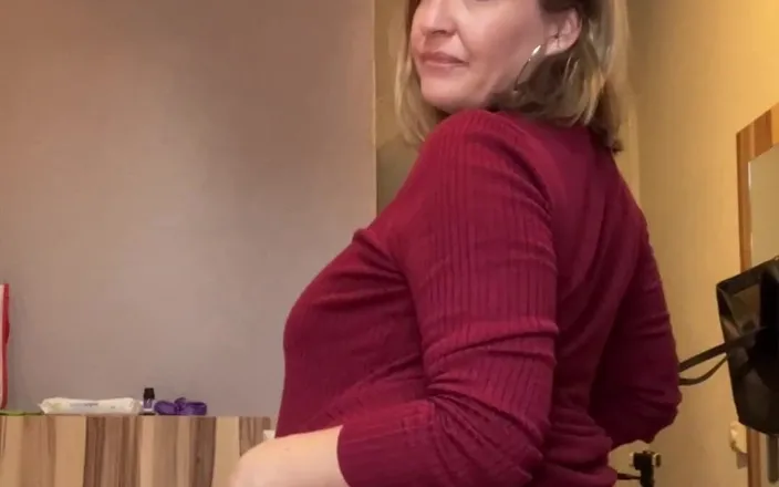 Avril Showers: Mám narozeniny! Mířím do posledního roku mých 30. let. Jako obvykle...
