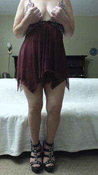 Babydoll burdeos provoca