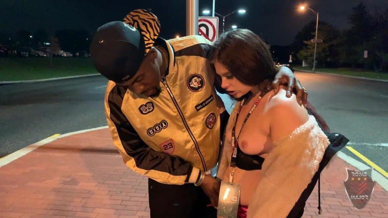 Rome Major: Groupie Gets Lucky!