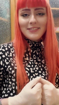 Gfe: gadis gotik rambut merah pengen banget ngocok kontolmu pakai sarung tangan