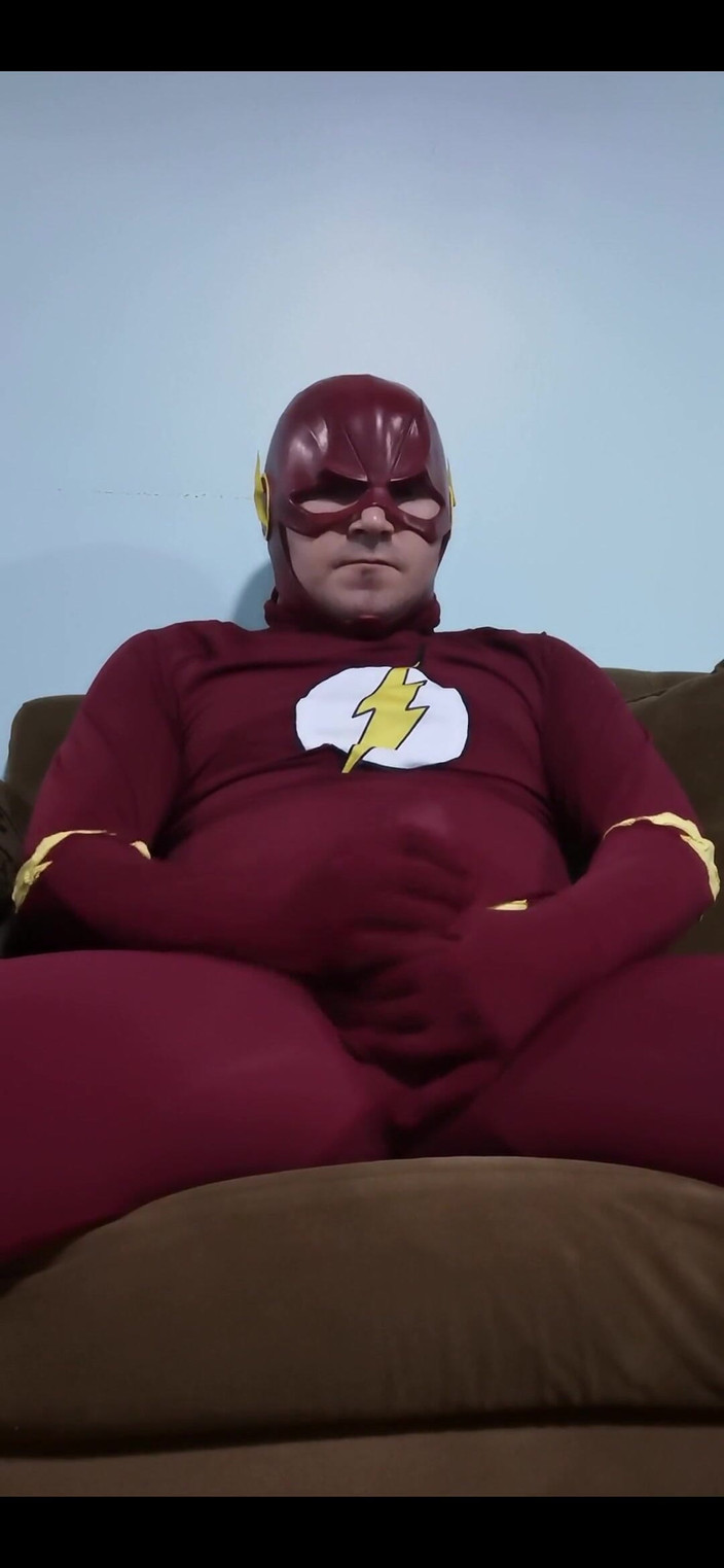 Rokkuman: Het flash cosplay dat zich aftrekt