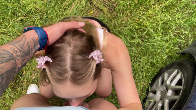 HotPrincessUA: Stuzzica di whaletail in pubblico &amp; pompino pov con sborrata sul...