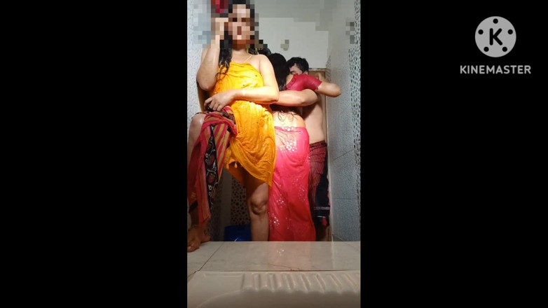 Latifah1234: Sex în grup cu mama vitregă romantică în baie