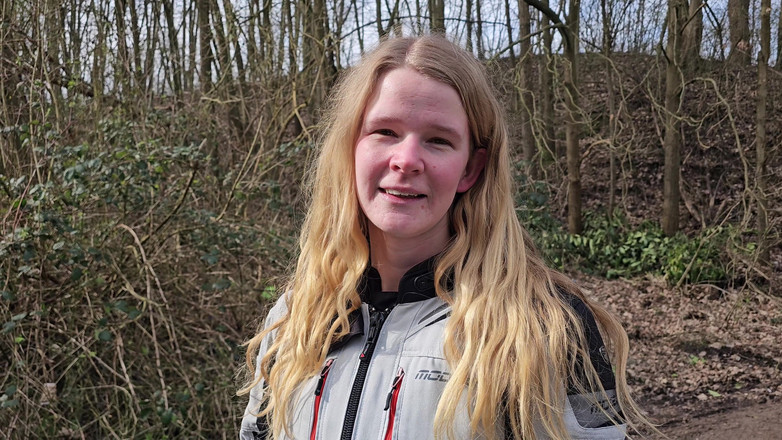 Bikergirl_97: 내 바이크에 대한 첫 번째 비디오