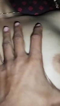 Ich habe meine jungen 18 Boudi gefickt, sehr heiße möpse und enge muschi gefickt beim genießen