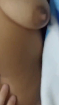 我离开日常工作，逃脱，接受大鸡巴在我的嘴里