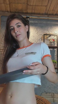 Ha Un Corpo Perfetto E Un Seno Piccolo, E Vuole Sempre Farsi Scopare E Avere Sperma Nella Sua Vagina.
