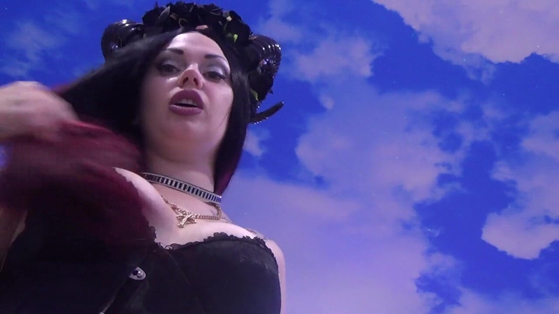 Goddess Misha Goldy: Gergasi Succubus membuatkan awak pancut dan musnah!