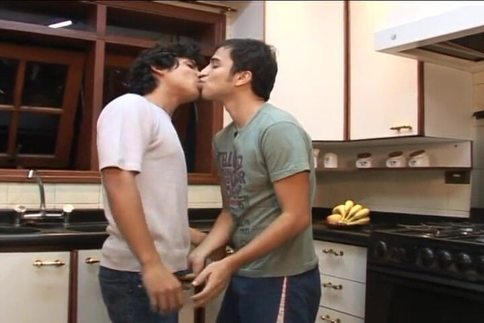 Hot Latinos dudes not gay but curious: 37 seks tanpa kondom dengan latino lurus ingin tahu