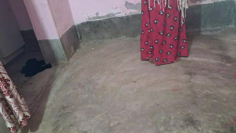 Trilokinath: Bữa tiệc sinh nhật tôi và dì của tôi hôn...
