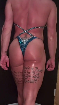 Simone Steele Muscle Flex