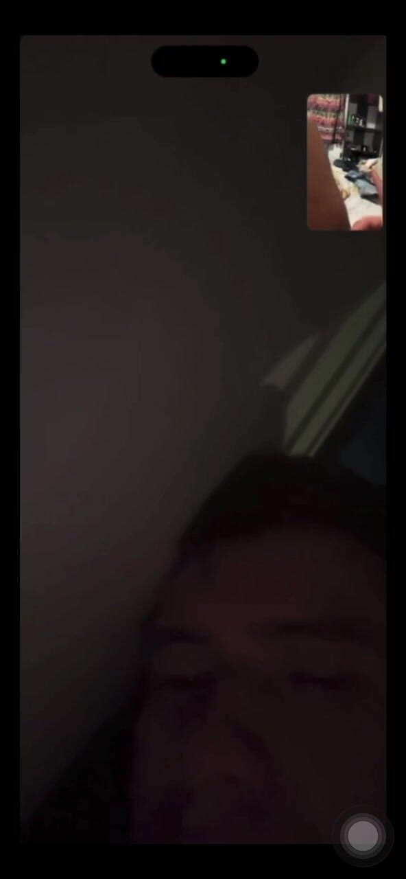 Icyhot707: Videochiamata con un uomo