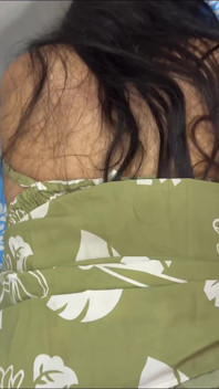 インド系デシの彼氏が彼女と浮気し、ルームパートナーとのセックス ハードコア動画