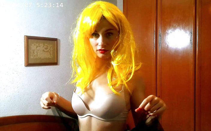 Arielortizx: Ich stecke meinen größten dildo rein, während mein nachbar mich...