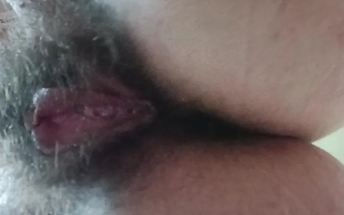 BW_Dolphin: How Real Woman Looks Like - Hairy Jungle on Your Face
