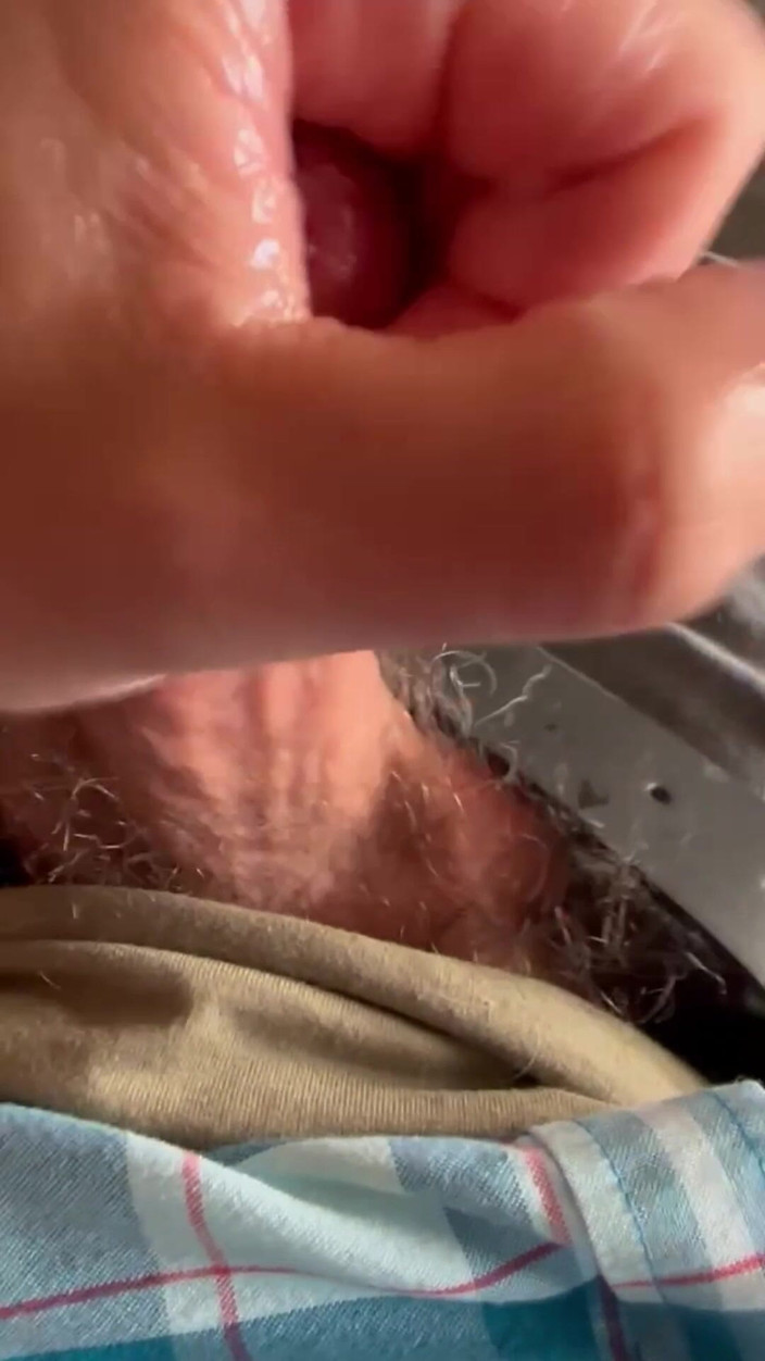 Gay Soldier Stuff: Army Solider masturbándose en Civies - ¡un buen par de jeans! Dispara...