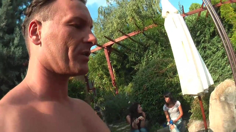 Gang Bang Germany: Ingoio Amatoriale Di Sborra E Gangbang Orgia Nel Mio Cortile...