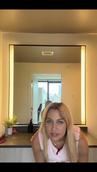 Peeing at One of My Friends Houses in Chicago!