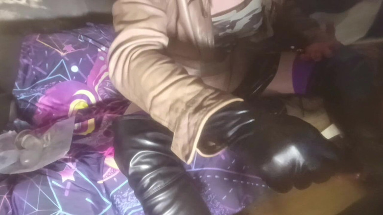 JujuTV: Bitchboyass Sissy Slave Testuje nowy Dildo dla Ciebie