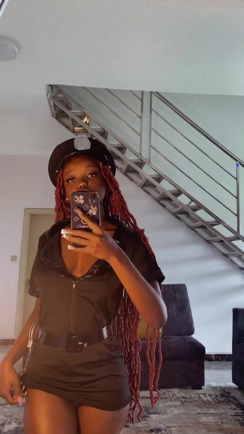 SEXXY-DAISY: Naughty Cop