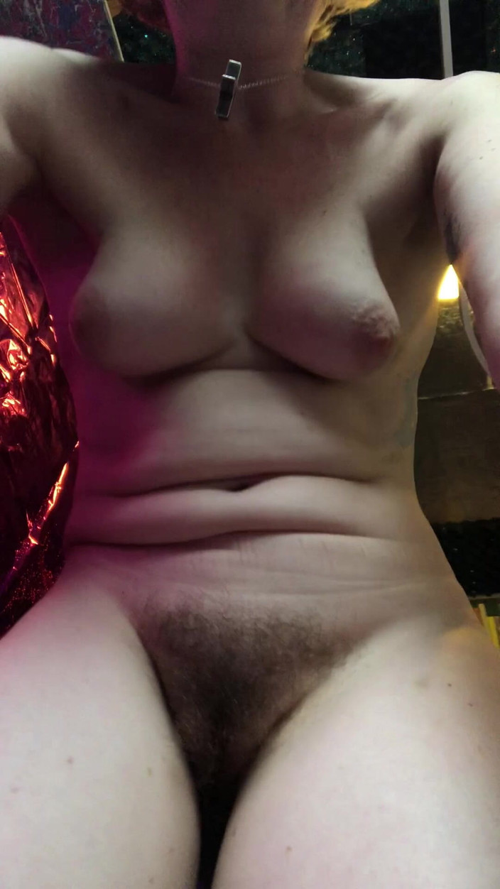 Pissing Paradise: Hacer La Danza Del Baño Después De Demasiado Café Cuando...