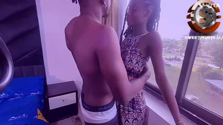 Tusweet9ja: Slim Sarah Enjoys Sex with Big Cocks