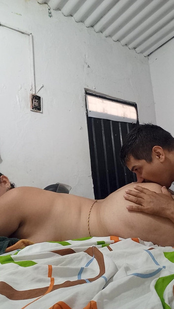 Valkyrieandluigy: Ansikte av nöje fru suger djup hals