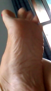 Hello Video for My Legs and Feet Mature Lovers