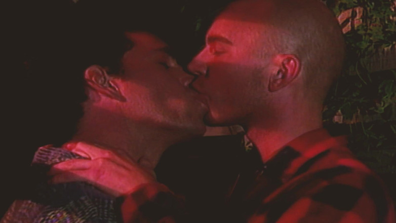 SEXUAL SIN GAY: ゲイアイランド シーン1 ホットなゲイの男たちが庭でお互いの尻をセックスする