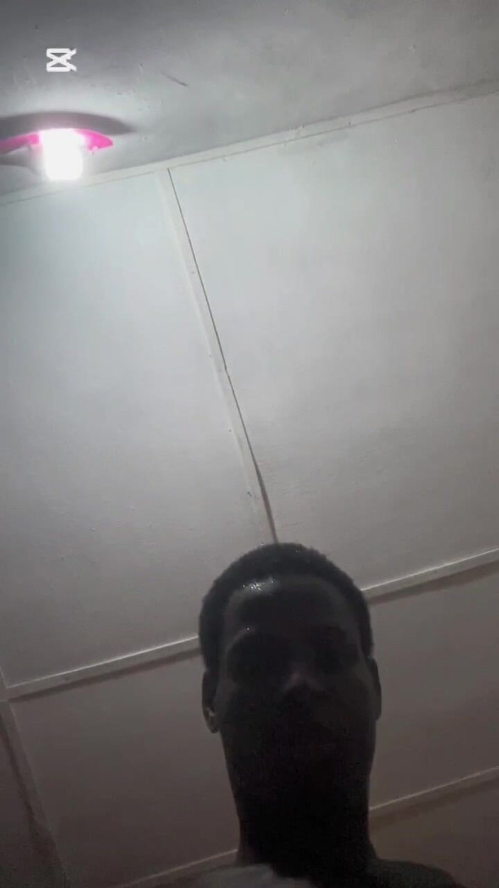 Big_brown: Великий член трахає мою дірку