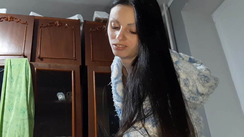 Lesbian-candys: Neighbor Seduced Me and Licked My Pussy While Her Girlfriend...