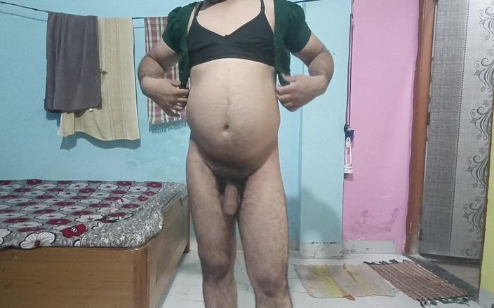 LovedSunsine1990: 洗完澡后，我穿着了我妻子的胸部和衬衫