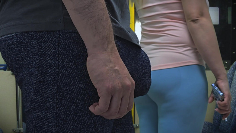 Venus and rider: Quase visto pelo motorista de ônibus quando uma garota estranha me...