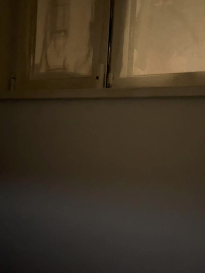 AmateurBoysPissing: Atrapé a Este Tipo Meando Delante De Mi Ventana