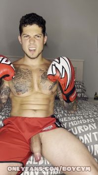 Gay Boxing with a Big Cock!!