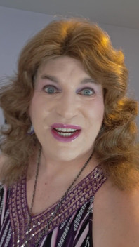 I Want to Suck Big Hairy Cocks!
