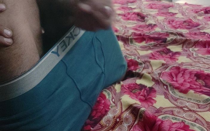 Casanova r-1: ¿Quién quiere hacer el amor conmigo?