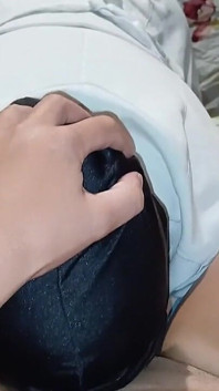 Tři sestry mají špinavý sex v nemocniční odpočinkové místnosti