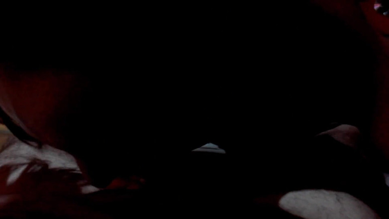 Marian sofar: वह इसे अपनी गांड में एक और लंड के साथ पागलों की तरह चूसती है