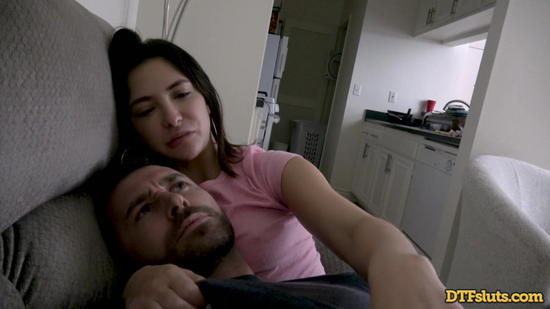 DTFSluts: James Deen is gepassioneerd door echte pornoactrice