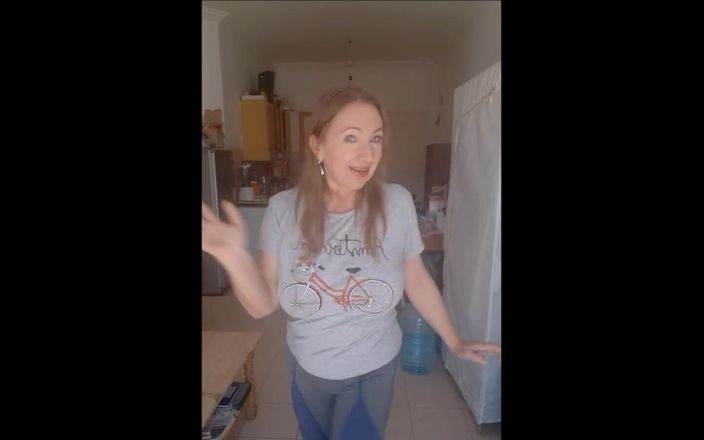 Maria Old: Bunicuță sexy tachinând pula de dans