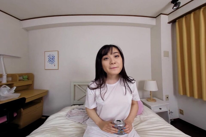 EAGLE-VR: Wooo! Gadis cantik menggodamu dengan rambut kemaluannya yang bahenol! 1/3