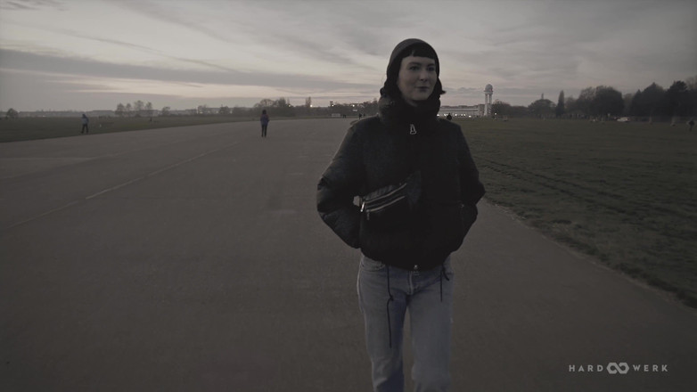 HardWerk: Ask Me Bang Delfine