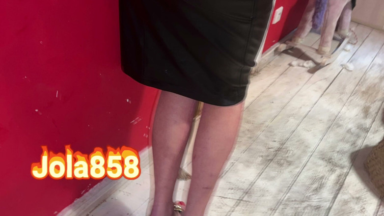 J12JOLA: Masturbation and Joli's Feet