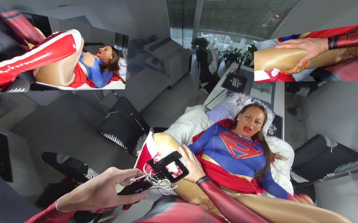 Nylon Xtreme VR: Mila Smart se fait baiser en supergirl VR 3D 180
