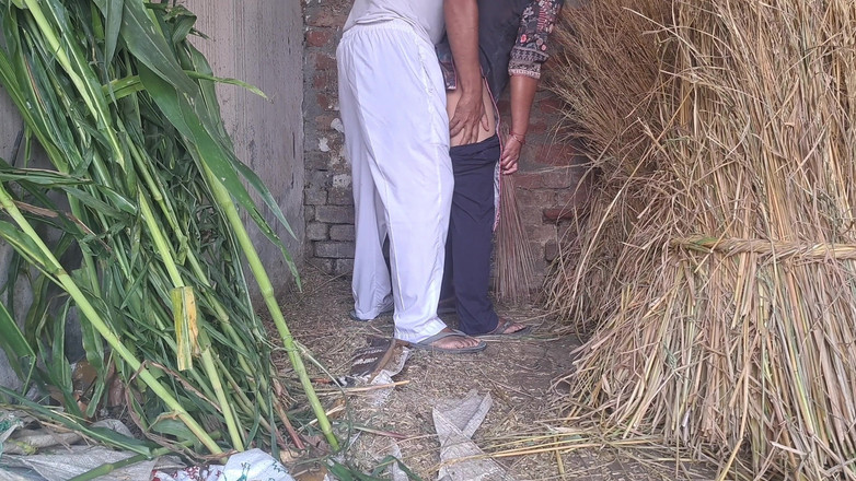 MHM: 老人はメイドにセックスを強要する