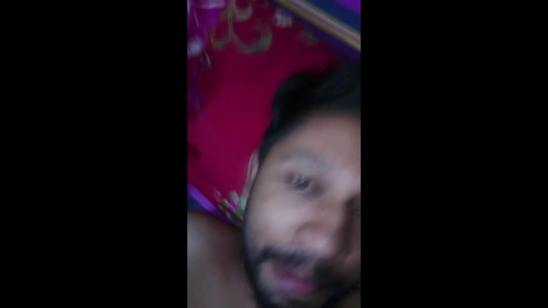Desivideo: Nouvelle vidéo de sexe d’une bhabhi du village indien en 2025
