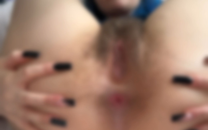 Alice Bean: Nahaufnahme Löcher