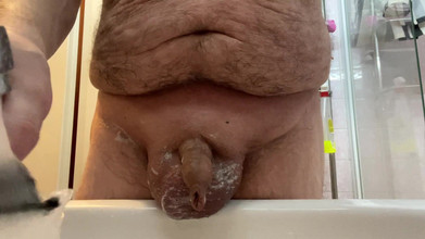 Wichskumpel: 裸になって私の小さなチンポと玉を剃る